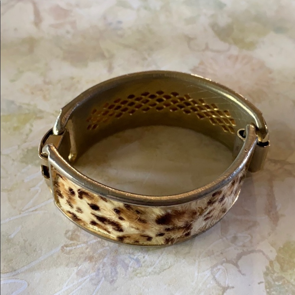 Bracelet; Latch; Cheetah Pattern - Picture 6 of 8